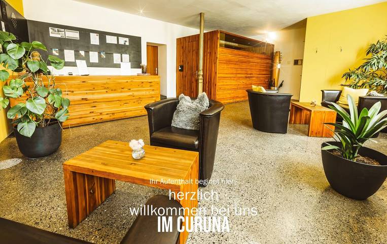 Curuna Pensiun - Frühstückspension - Wohlfühldoppelzimmer in Scuol, Unterengadin
