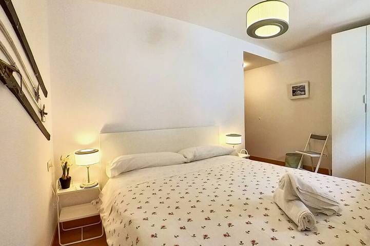 Ganze Wohnung, Pondiellos 42 - tucasaenlospirineos in Escarrilla, Sallent de Gállego