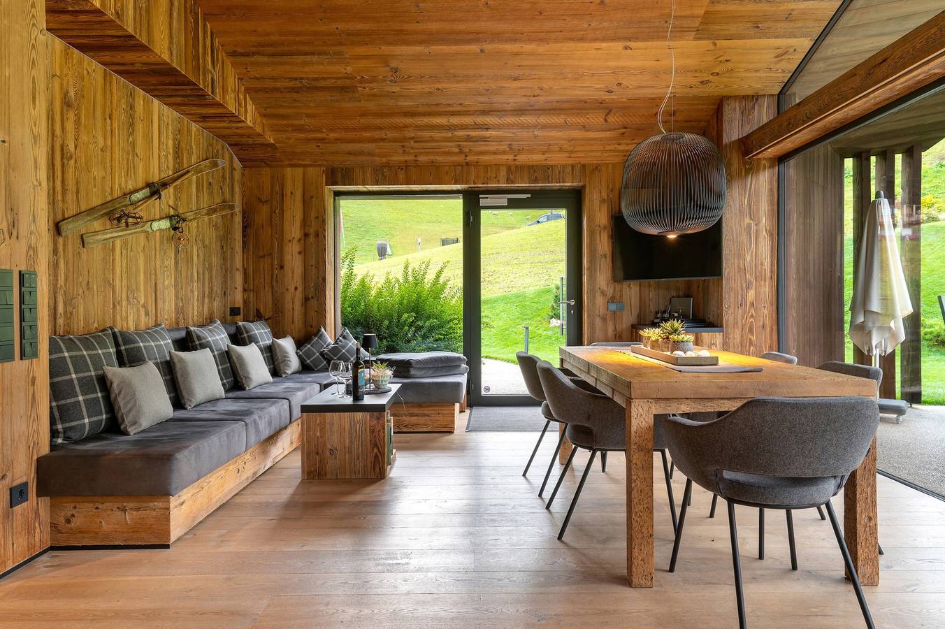 Chalet 'L Piz Dolomites' mit Bergblick, privater Terrasse und Wlan in Wolkenstein, Dolomiti Superski