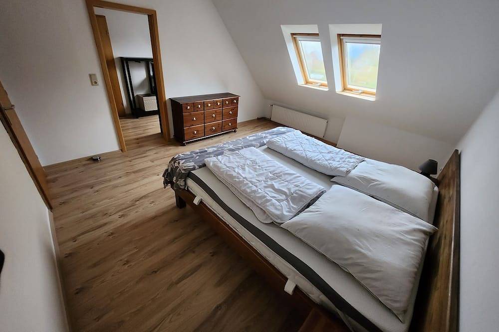 Großzügiges Ferienhaus mit großem privatem Garten an der Wesermündung/Nordsee in Nordenham, Nordseeküste