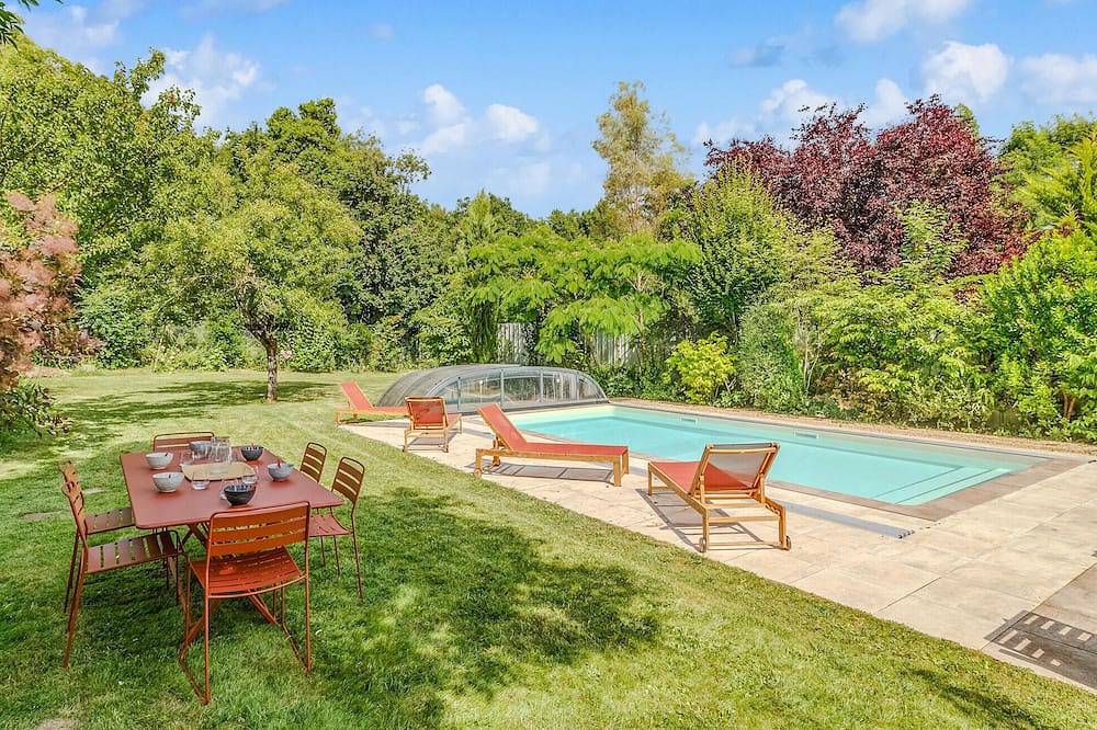 Superbe maison à Surgères in Saint-Germain-de-Marencennes, Région de Rochefort