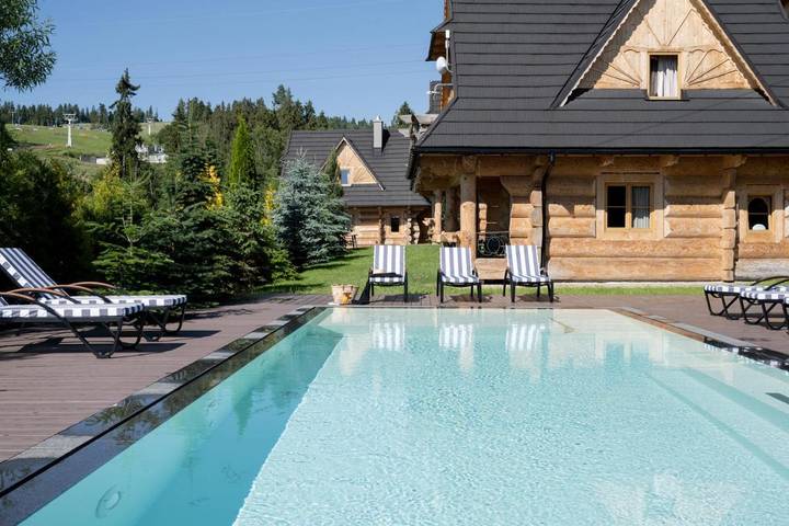 Domek letniskowy dla 4 osób, z widok i ogród oraz sauna i basen, zwierzęta dozwolone na Małopolska