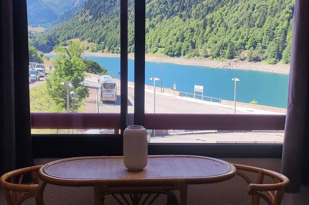 Entire apartment, Renovated 4-person studio with lake view Artouste Fabrège in Station d'Artouste, Laruns