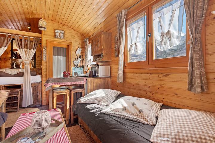 Gîte pour 4 personnes, avec jardin à Gèdre - 2