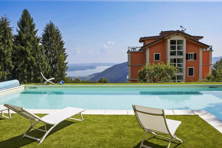 Ferienwohnung für 4 Personen, mit Garten und Pool sowie Seeblick und Ausblick im Piemont - 4