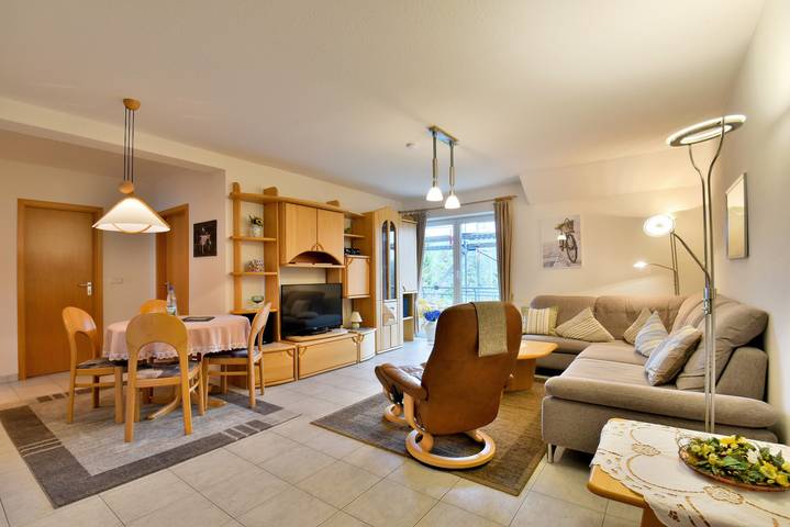 Ferienwohnung für 4 Personen, mit Balkon und Garten in Oberhof - 2