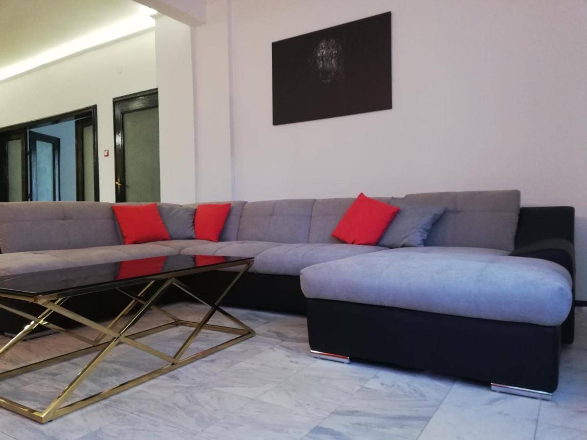 Appartement entier, Top Center spacious apartment with free parking in Sofia, Bulgarie