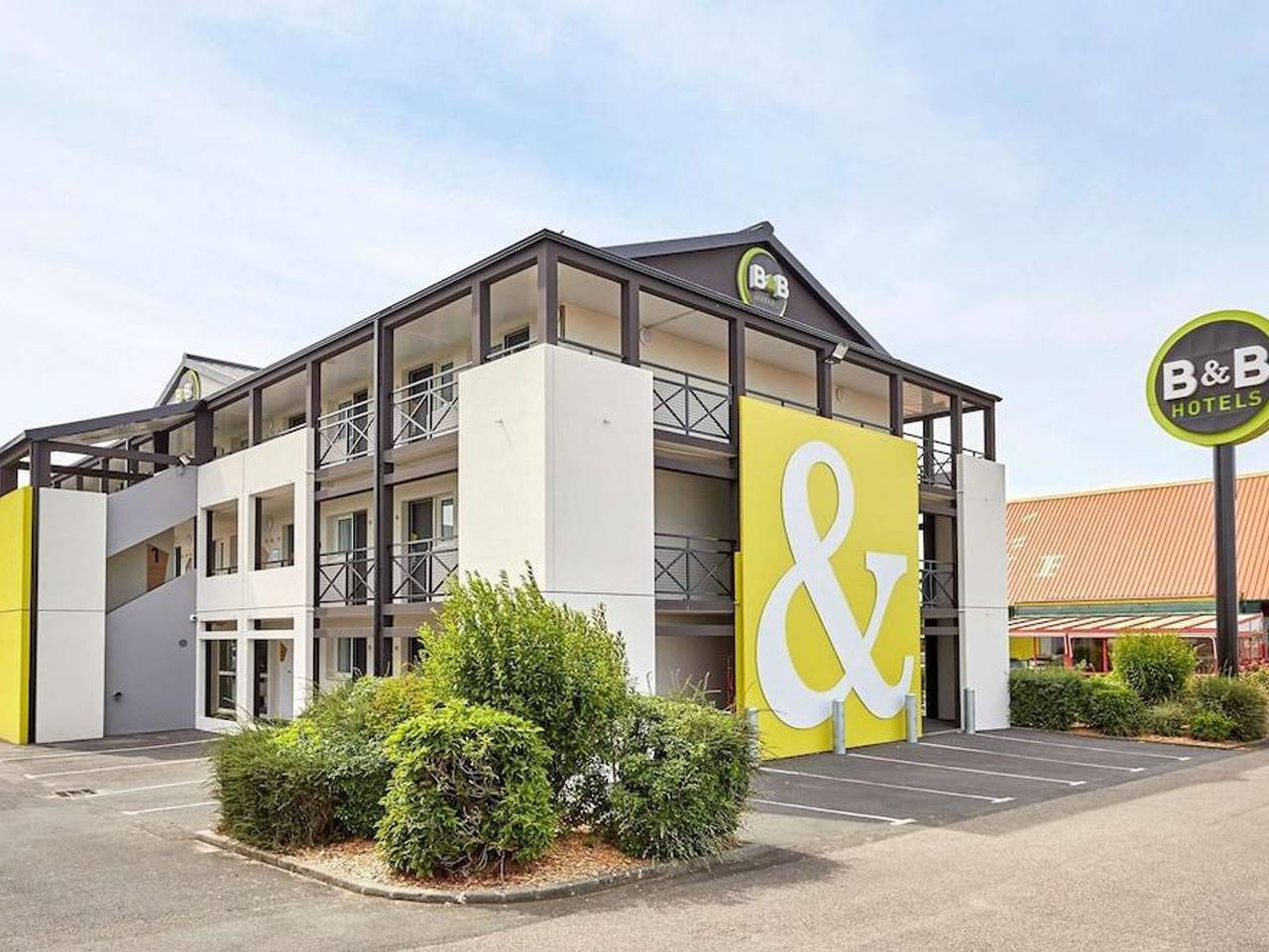B&B Hotel Caen Sud in Ifs, Caen region