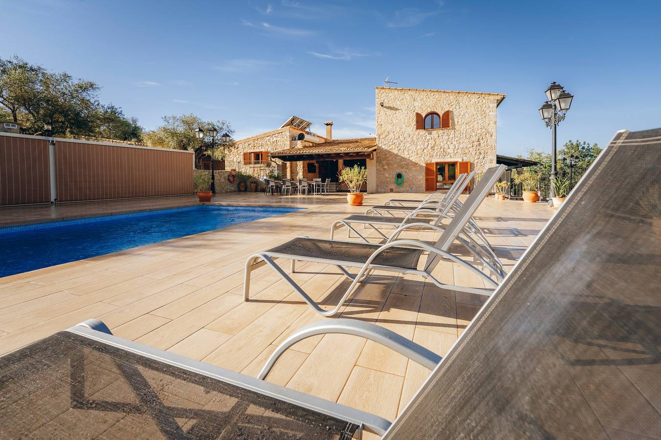 Maison de campagne 'Sunshine' avec vue sur la montagne, Wi-Fi et climatisation in Sant Joan (Village), Sant Joan (Mallorca)