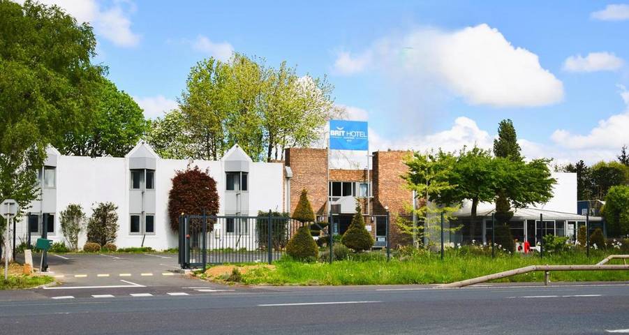 Hôtel pour 2 personnes, avec Terrasse et Jardin à Hérouville-Saint-Clair