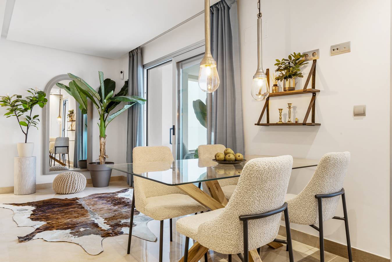 Appartement entier, San Pedro Beachside Apartment in San Pedro Alcantara, Marbella
