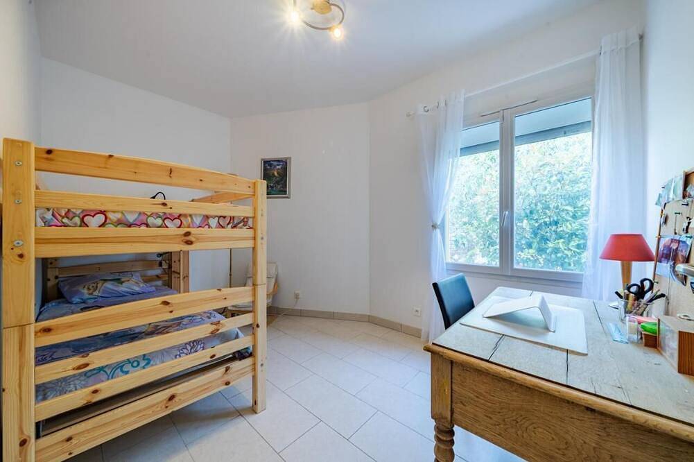 Charming villa, private pool, wood-burning oven, bbq, boule games and garden. in Carros, Cannes region
