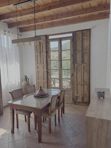 Gîte pour 5 personnes, avec vue et jardin, adapté aux familles dans El Colmenar