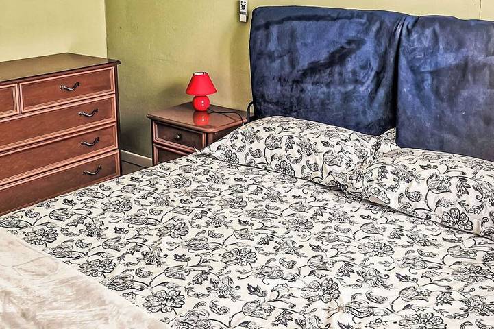Appartement entier, Joli appartement pour 4 personnes avec Wifi, Tv et patio in Marina di Massa, Massa (Italie)