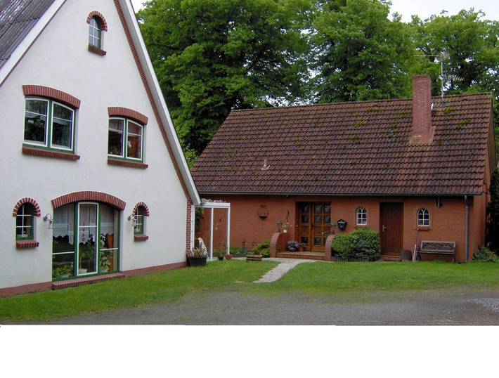 Ferienhaus für 6 Personen, mit Terrasse und Garten in Wanna