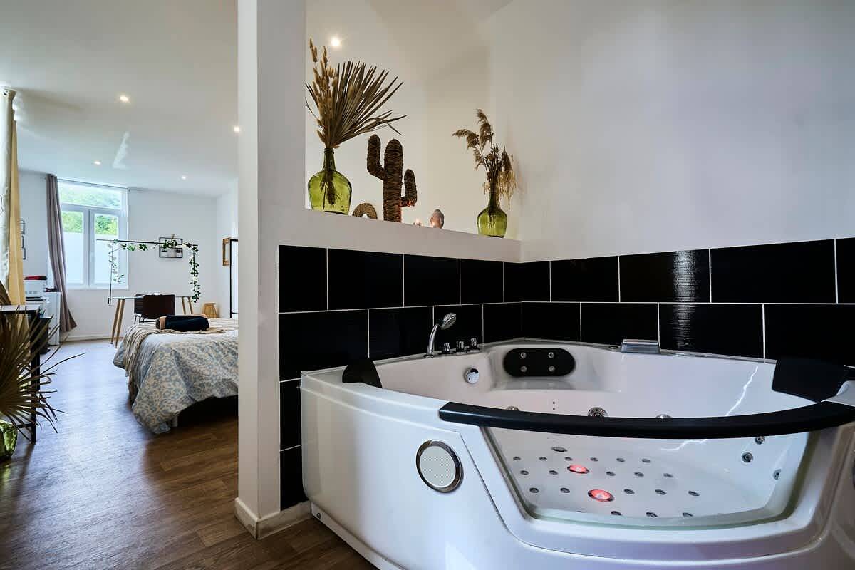 Ganzes Studio, Studio für 2 Personen mit Sauna in Tourcoing, Lille und Umgebung