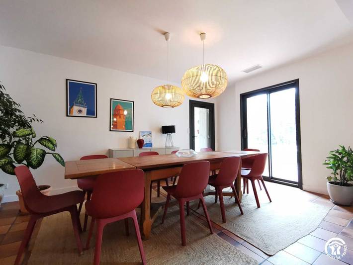 Gîte pour 10 personnes, avec terrasse et piscine, animaux acceptés à Le Soler - 3