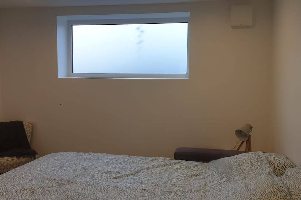 Entire apartment, A beautiful new studio, fully equipped and green in Meudon, Hauts-de-Seine