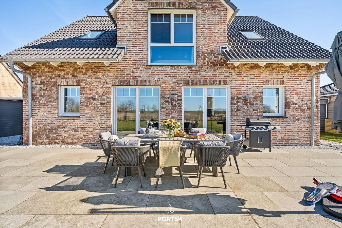 Deichvilla Weitblick – Exklusiver Neubau mit freiem Blick auf den Deich in Büsum, Nordseeküste