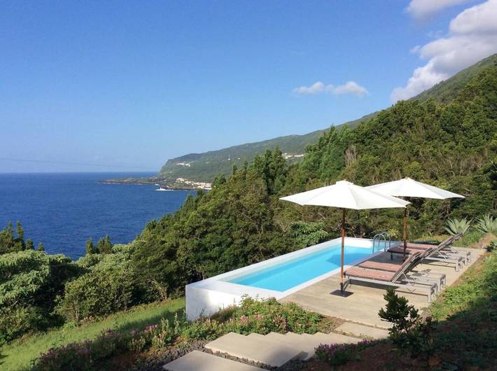 Ferienhaus für 2 Personen, mit Garten und Ausblick sowie Pool auf Pico (Azoren)