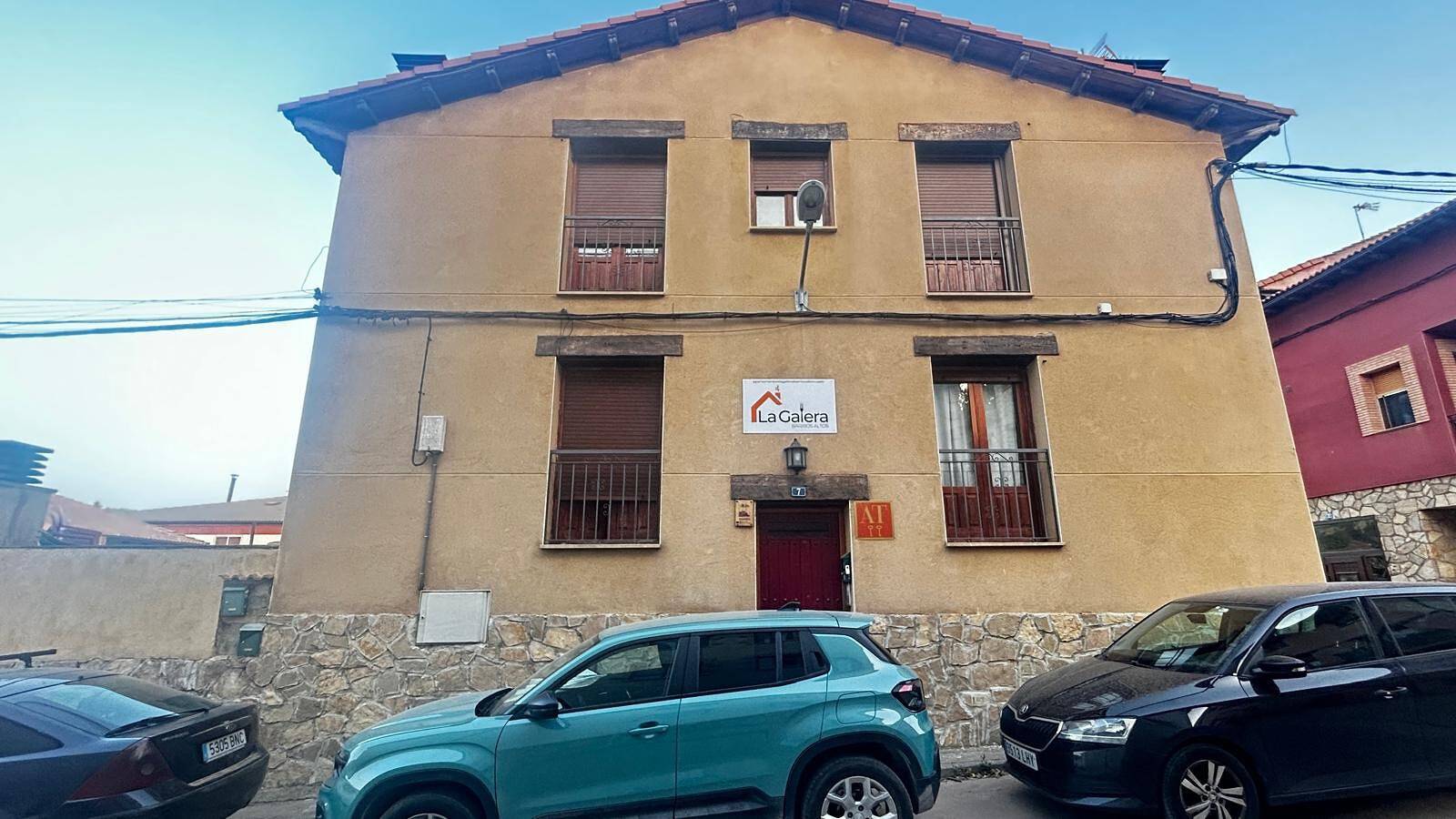 Casa rural 'La Galera' con vistas a la montaña, terraza compartida y Wi-Fi in Guadalaviar, Muela de San Juan
