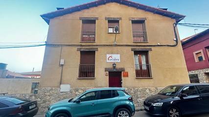 Casa Rural para 10 Personas en Guadalaviar, Muela de San Juan, Foto 1