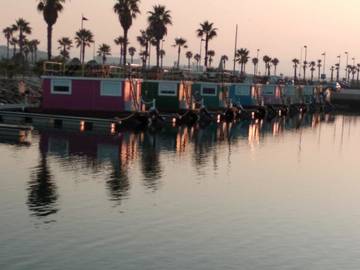 Barco para 3 personas, con terraza en La Línea de la Concepción