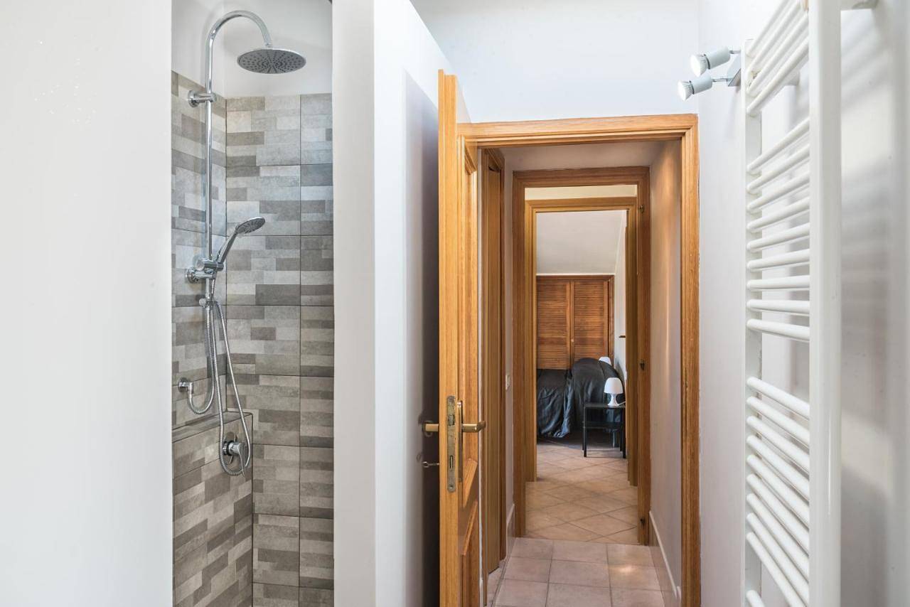 Travelershome Ciampino&Morena Guesthouse in Casal Morena, Roma