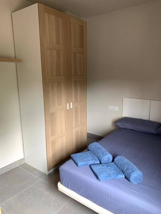 Apartamento entero, Three-Bedroom Apartment in Reus, Costa Dorada