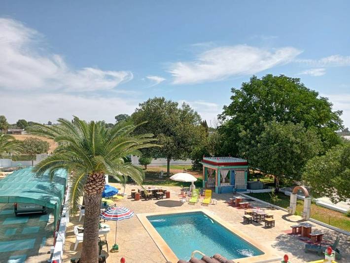 Apartamento para 12 personas, con Terraza además de Jardín y Piscina en Utrera