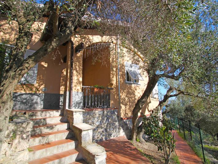 Ferienhaus für 7 Personen, mit Terrasse und Garten in Finale Ligure Gemeinde - 4
