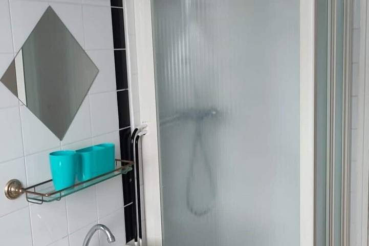 Gîte pour 4 personnes, avec terrasse à Châlus - 3