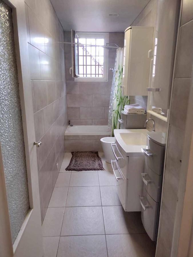 Maison d’hôte pour 2 personnes, avec jardin ainsi que vue et terrasse à Vitry-sur-Seine - 2