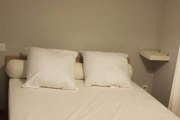 Gîte pour 3 personnes, avec jardin et piscine à Bègles