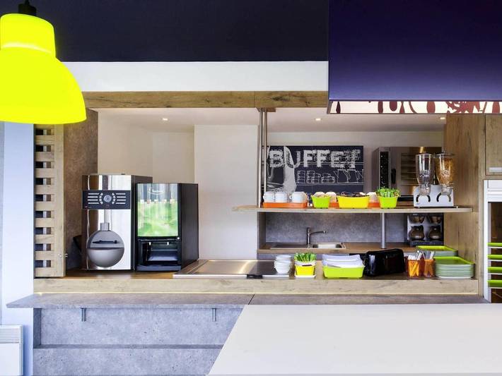 Hôtel pour 3 personnes, avec terrasse, animaux acceptés à Riom - 3