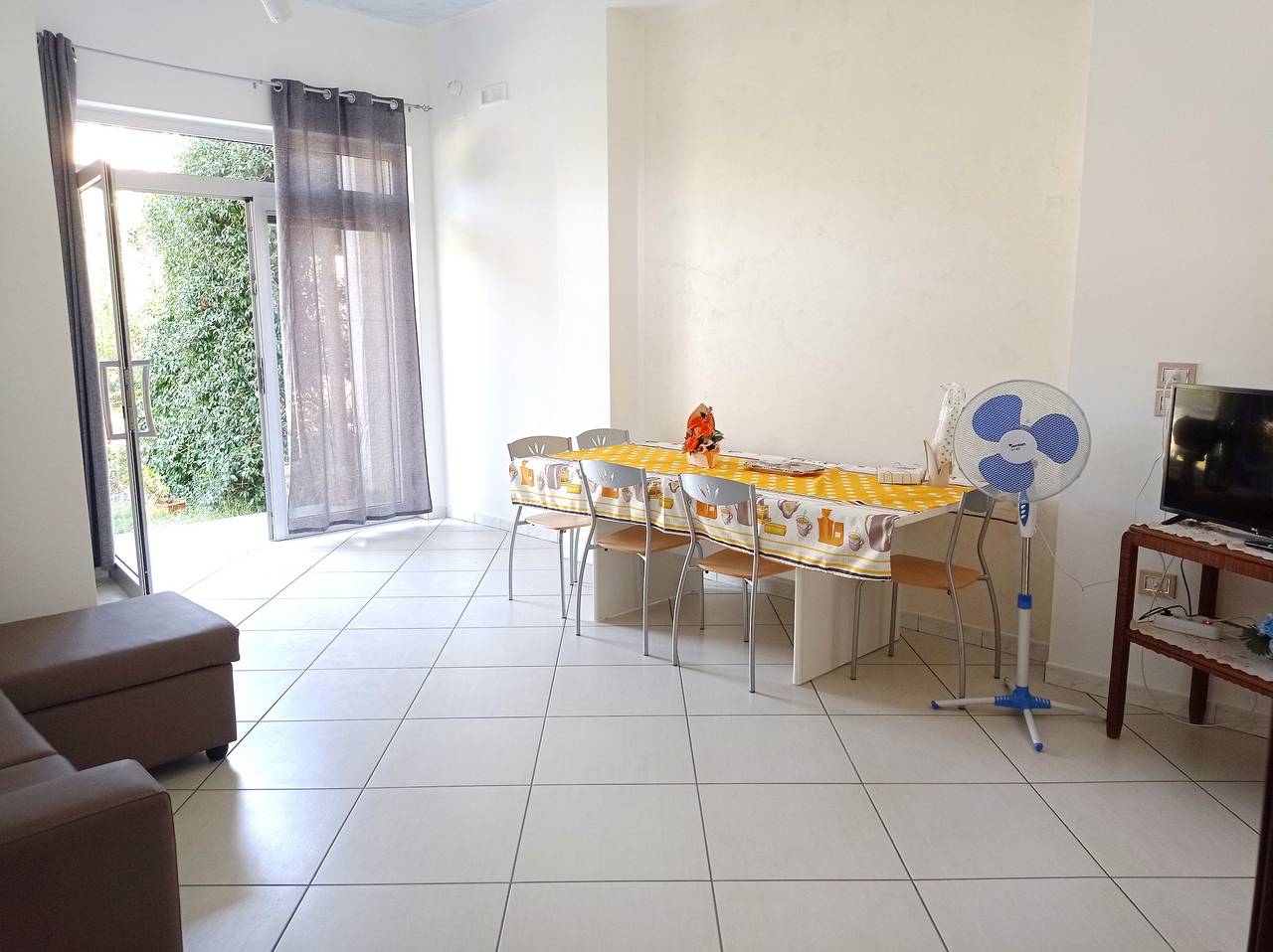 Casa vacanze "Germogli di Prumo" con giardino in comune e Wi-Fi in Castelnuovo Cilento, Cilento