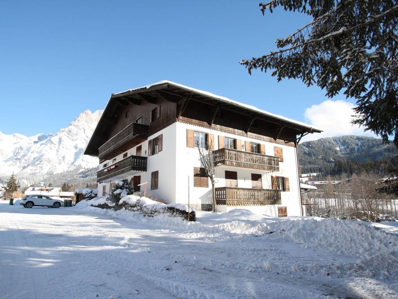 Ganze Wohnung, Gemütliches Studio mit Balkon
 in Hinterthal, Steinernes Meer