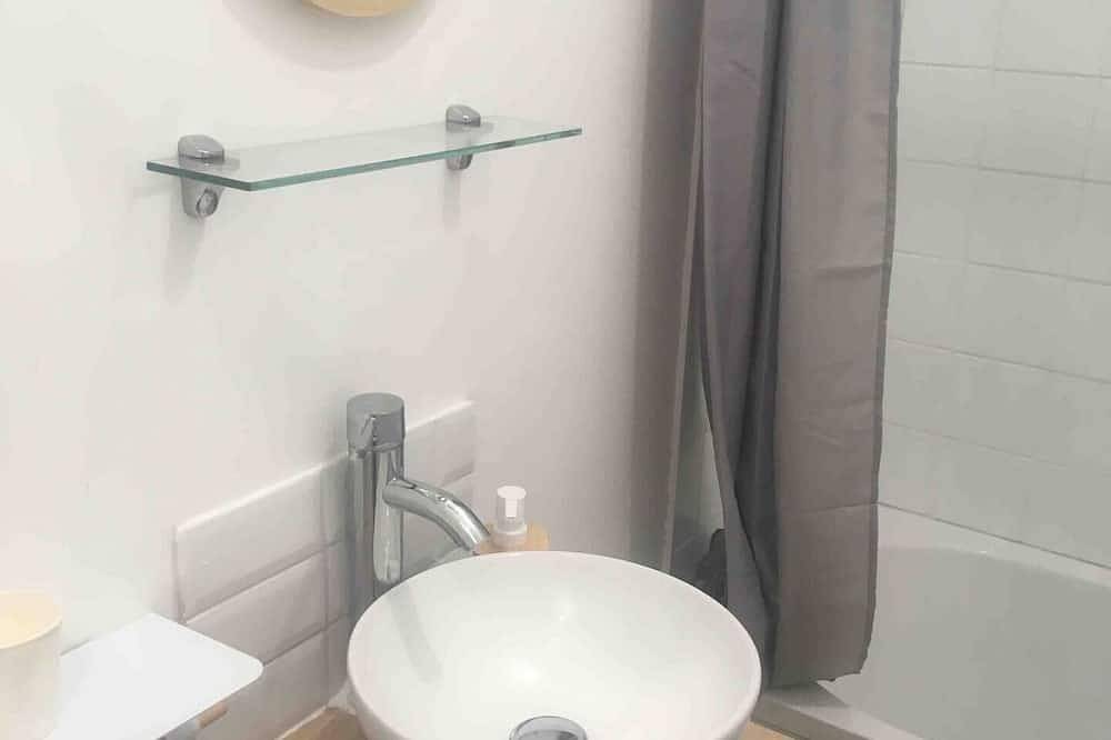 Appartement entier, Studio 19 - Classé 2 étoiles in Dole, Jura
