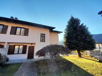 Gîte pour 6 personnes, avec jardin et vue, animaux acceptés à Torre Pellice