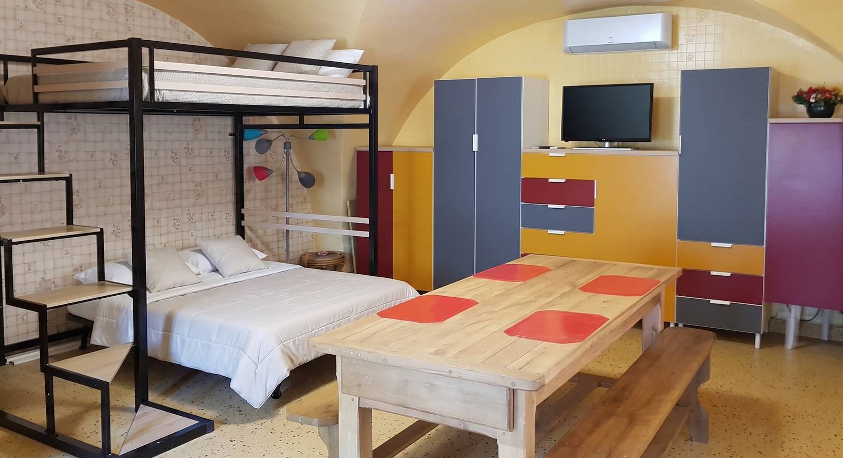 Studio entier, Studio cozy à Aydat avec air conditionné, 26 m² in Aydat, Parc naturel régional des Volcans d'Auvergne