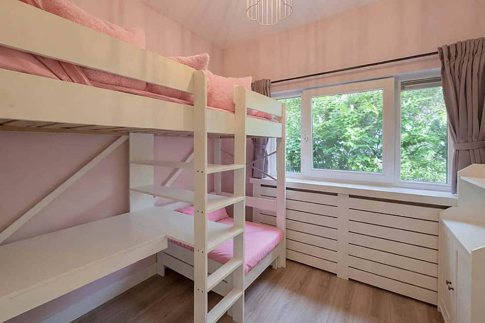 Lovely home in Apeldoorn with Wifi in Apeldoorn, Veluwe