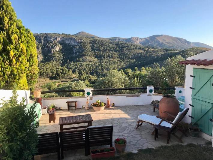 Casa rural para 2 personas, con Terraza además de Jardín y Vistas en Condado de Cocentaina