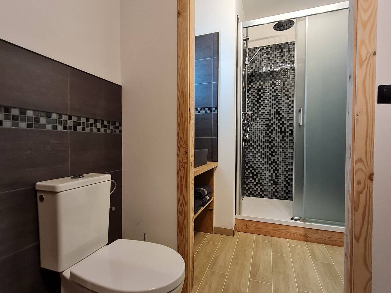 Charmantes Zimmer mit privatem Bad und Wohnbereich in Pierrepont (Meurthe-et-Moselle), Mörthe und Mosel