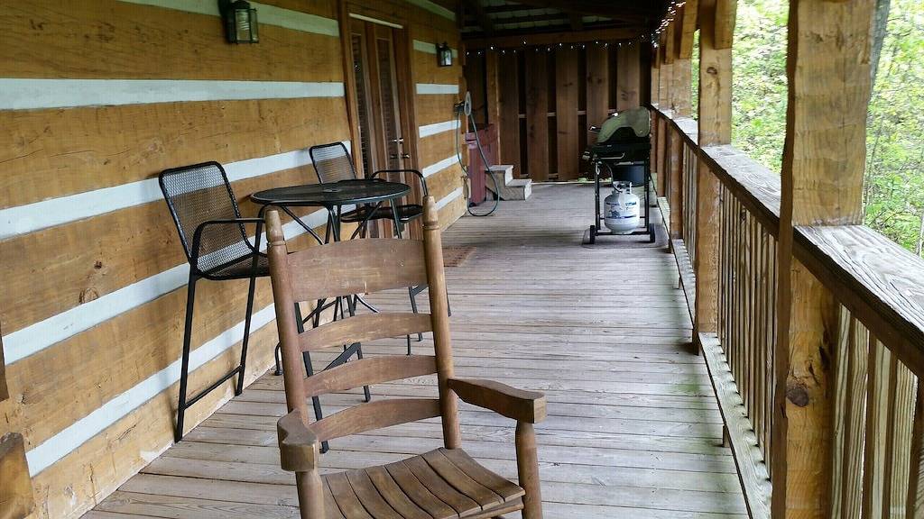 Cabin mit schöner Aussicht, auf 'Peaceful Seite der Smokies' in Tuckaleechee, Blount County