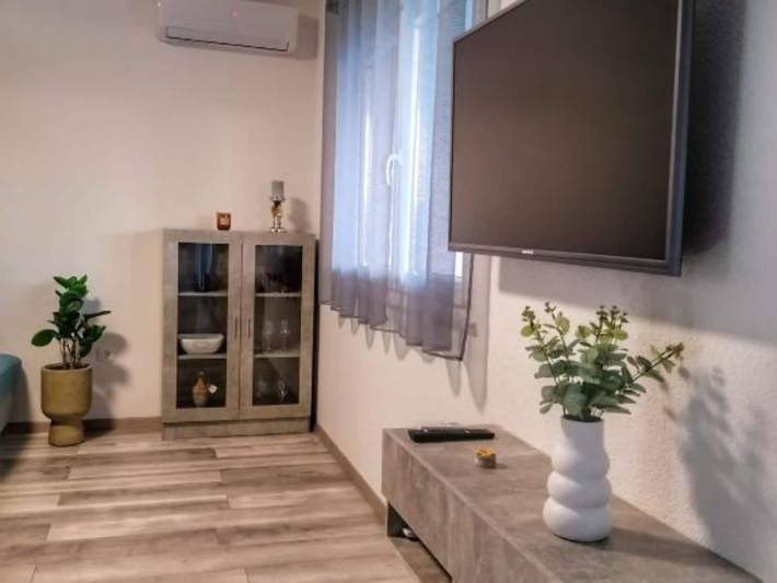 Ferienwohnung für 6 Personen, mit Whirlpool und Pool sowie Terrasse, kinderfreundlich - 1