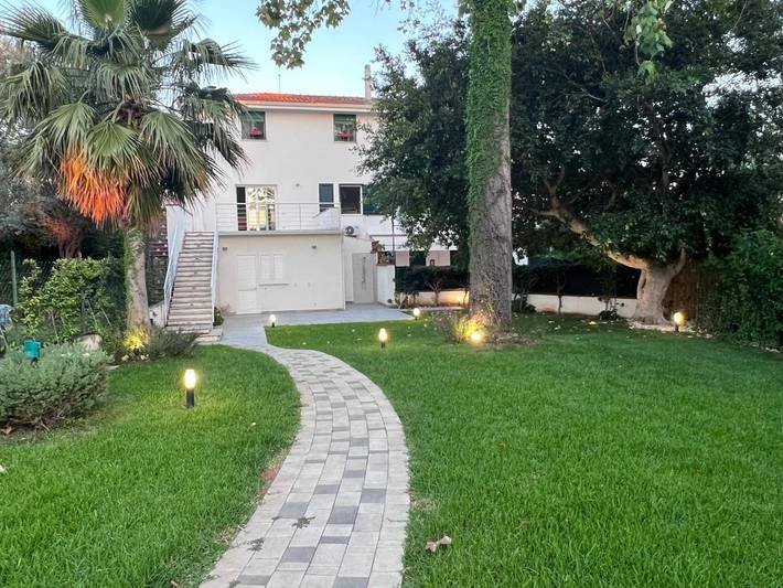 Villa für 6 Personen, mit Garten und Ausblick - 1