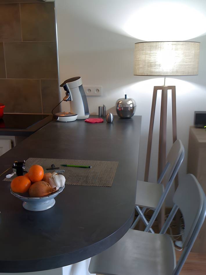 Apartamento entero, Apartamento 'Con Terraza Cerca del Mar' con Vista a la Montaña, Terraza Privada y Aire Acondicionado in Macinaggio, Rogliano