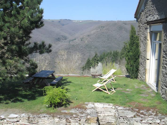 Agritourisme pour 6 personnes, avec jardin dans l' Aveyron