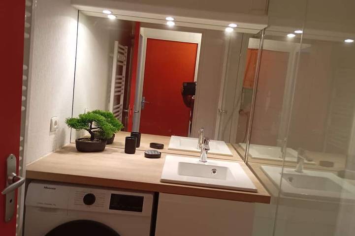 Gîte pour 8 personnes, avec jardin et balcon dans Lac de la Raviège - 4