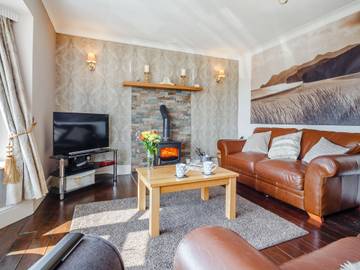 Bungalow for 8 People in Moelfre, Isle of Anglesey, Photo 3